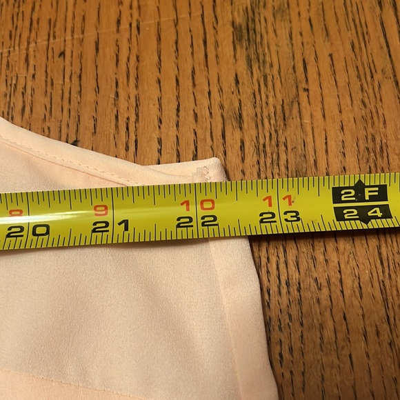 EUC Maurice’s light peach sheer tank top - Picture 6 of 12